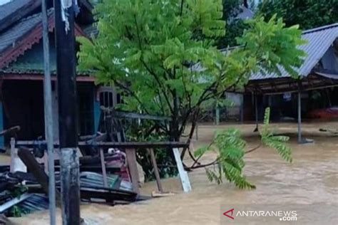 Banjir Meluas Di Wilayah Hulu Sungai Tengah Kalimantan Selatan