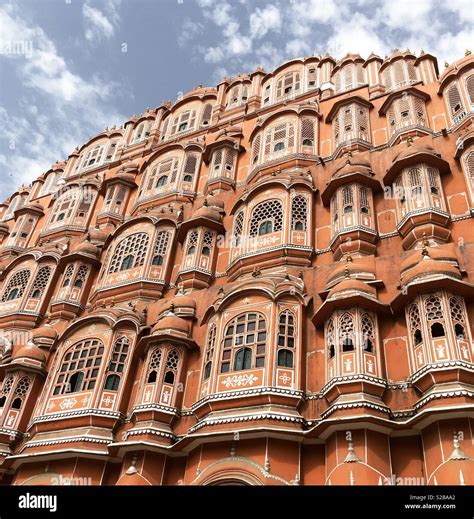 El Hawa Mahal O Palacio De Los Vientos En La Ciudad Rosada Jaipur