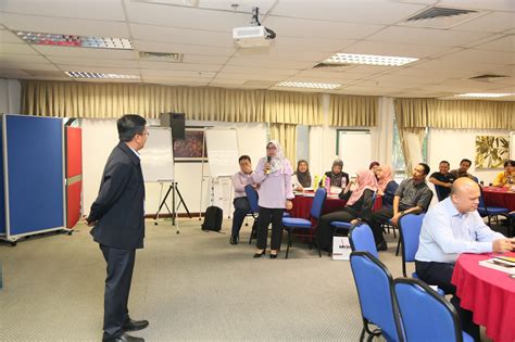 Foresight & Futures Studies – MIGHT Portal