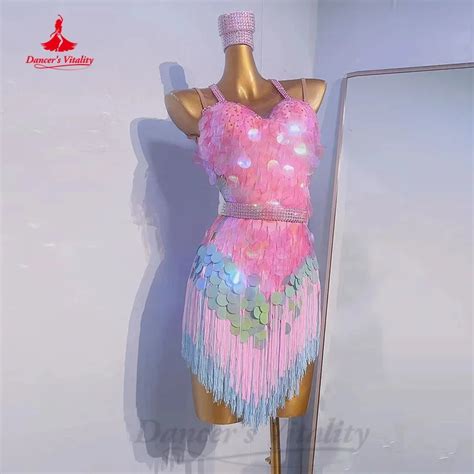 Vestido Feminino Sem Costas Grande De Lantejoulas Trajes De Dan A Latina Vestidos De Competi O