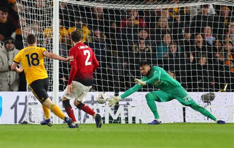 Wolves vs Manchester United Betting Tips 02/04/2019