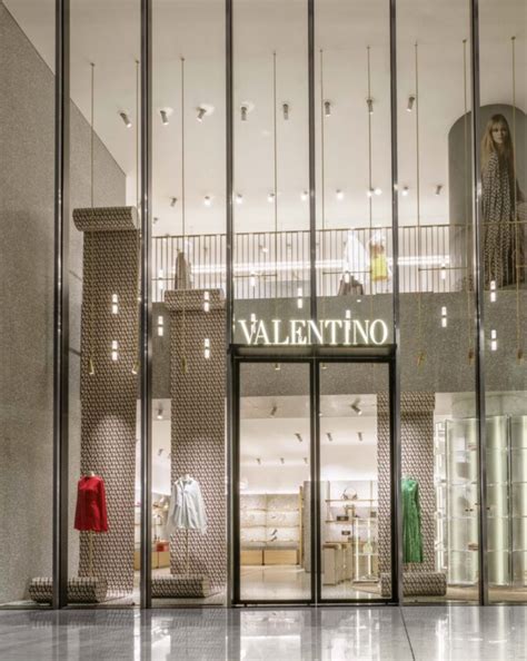 WATCH: 9 Valentino Unboxing Displays Around the World