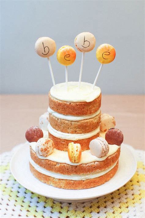 Gâteau tendance un Naked Cake pour une Baby shower Joli Baby