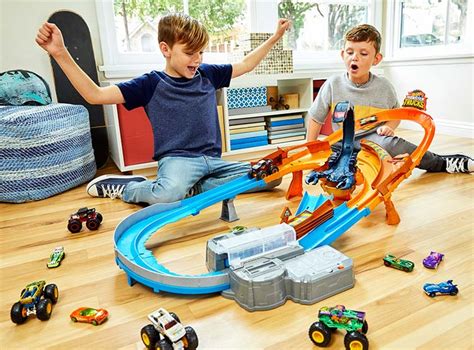 Pista De Autos Hot Wheels Monsster Trucks Escorpion Super Impulso