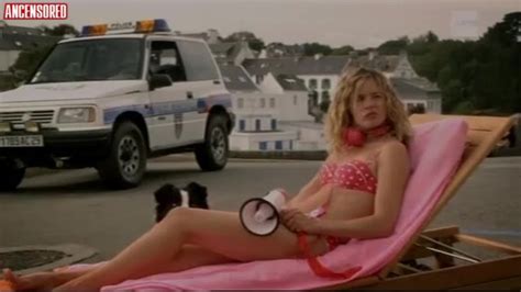 Justine Bruneau Nude Pics Page 1