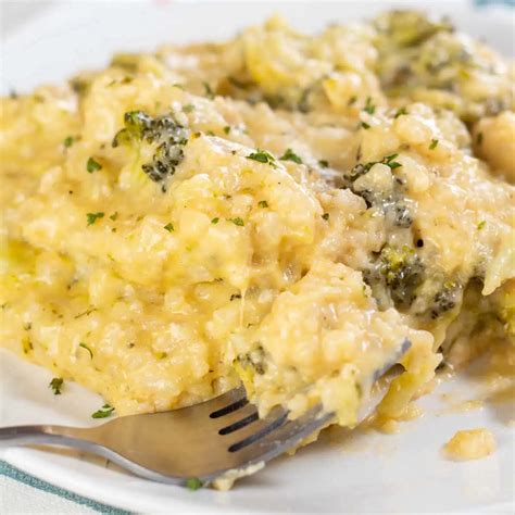 Easy Crockpot Cheesy Chicken Broccoli Rice Casserole Dinner Bake It