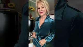 Mommy Molly Over Mature Model Wiki And Biography Natural Older Model Latest Update Veracity