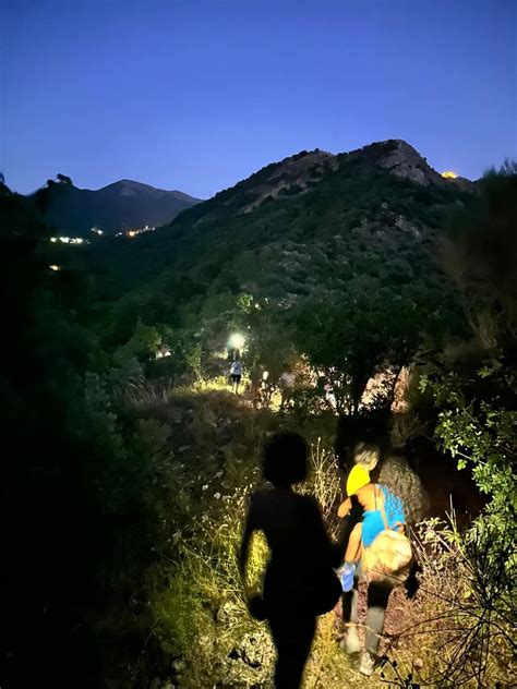 Roccasecca Ore D Oro In Tanti A Passeggio Fino Alla Torre Cilindrica