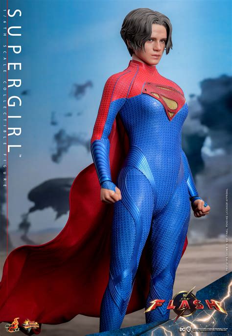 The Flash Hot Toys Th Scale Supergirl Collectible Figure The Toyark News