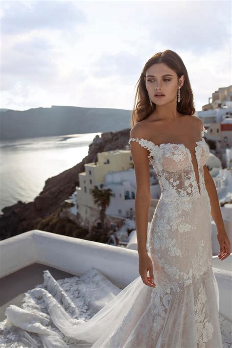 Reina – Perla Bridal