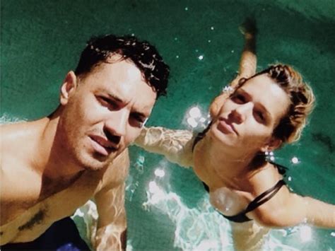 Ah mirá qué hot la reacción del novio de Violeta Urtizberea