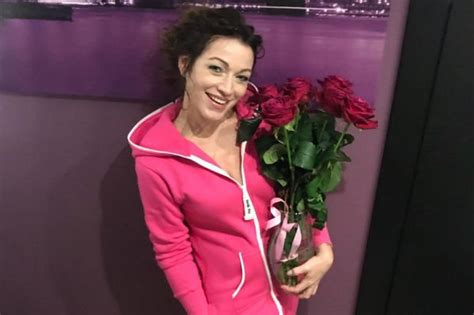 9 Hot Sexy Alyona Khmelnitskaya Bikini Pics