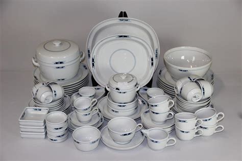 Sold Price: Kgl., Gemina # Dele til spisestel, bestående af terrin, 3 ...