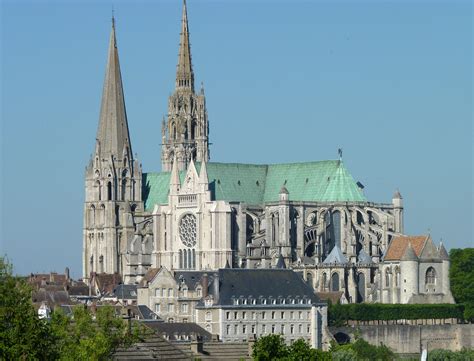 Features Of Gothic Architecture Quadriga