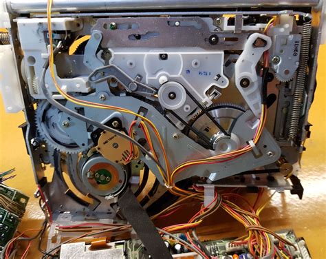 Hitachi VM-1280E - Video Equipment Collection - oldvcr
