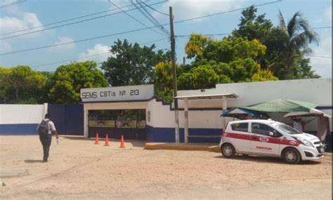 Por fuga de amoníaco evacuan a alumnos del CBTIS 213 en Minatitlán