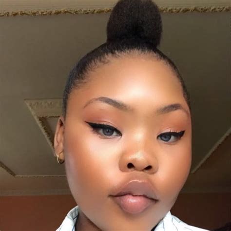 Zintle Zintlembazi • Threads Say More