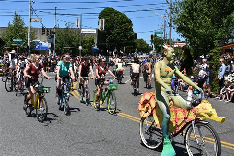 Fremont Seattle Nude Bike Ride Fremont Summer So Flickr