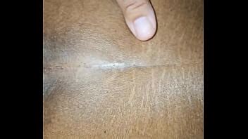 Madura de ébano tomas traseras interracial XVIDEOS