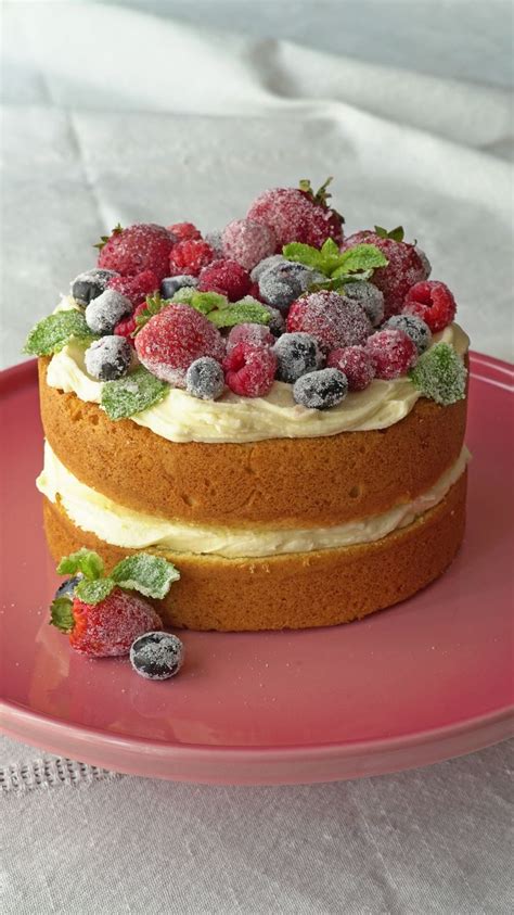 Mini Naked Cakes With Berries And Mint