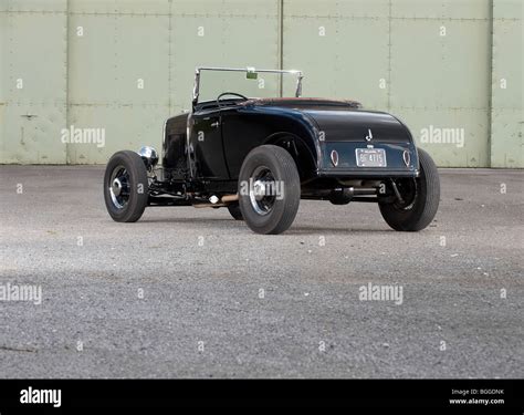 1932 Ford Model A Hot Rod Abbassato E Fenderless V8 Auto Foto Stock Alamy