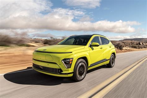 Compare 2025 Hyundai Kona Electric vs. 2025 Nissan Rogue | U.S. News