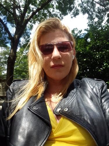 Blonde Forte Poitrine Sensuelle Et Chaude Escortsexe Net