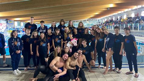 Sweet Team Modena Ottimo Esordio Al Trofeo Christmas Cup Di Nuoto Pinnato