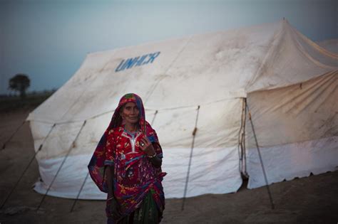 Angelina Jolie More Help Needed For Pakistan S Flood Victims Unhcr