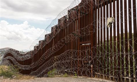 Living in the Shadow of Arizona’s Border Wall