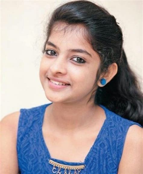 5 Hot Sexy Yuva Lakshmi Bikini Pics