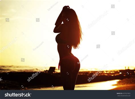 Sexy Woman Bikini On Beach Evening Stock Photo 357527453 Shutterstock