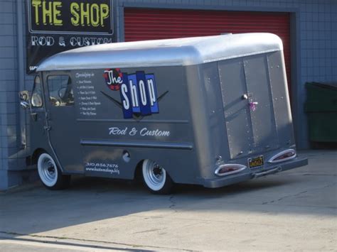 Found A Van Also Plenty Pics Of Vintage Step Vans