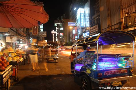 Photo Tour of Bangkok's Yaowarat Chinatown