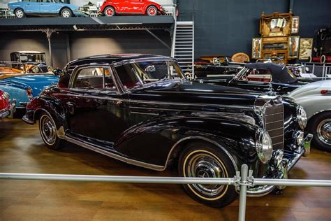 SINSHEIM GERMANY MAI 2022 Black Mercedes Benz 300 SC Coupe 1956