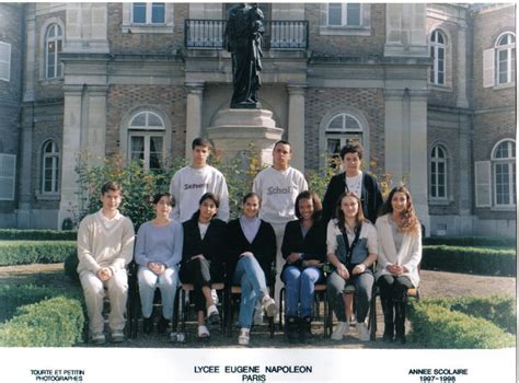 Photo de classe 2 ème année BEP Secrétariat de 1997 Lycée