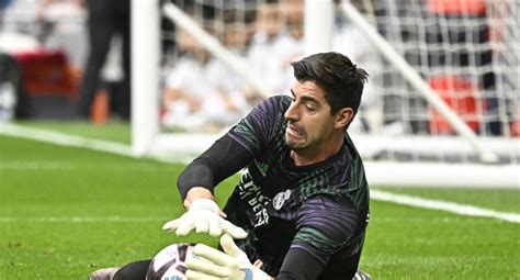 Thibaut Courtois Se Rompe El Ligamento Cruzado Anterior De La Rodilla