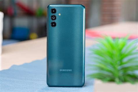 Samsung выпустит бюджетный смартфон Galaxy F04