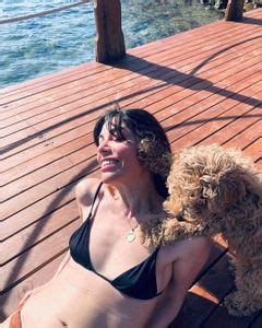 Hot Sexy Ceren Moray Bikini Pics