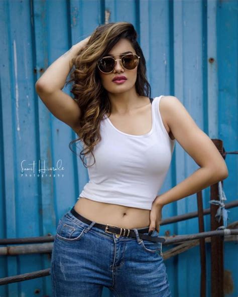 Sakshi Dwivedi Hot Photoshoot TeluguBulletin