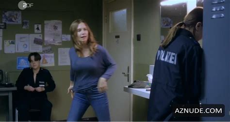 Der Gute Bulle Friss Oder Stirb Nude Scenes Aznude