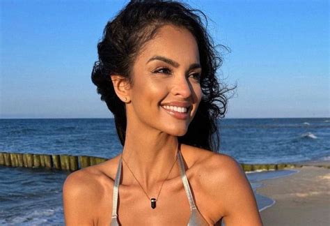 Stan A Na Pla Y D Bikini Robi Cuda Z Sylwetk Wp Kobieta