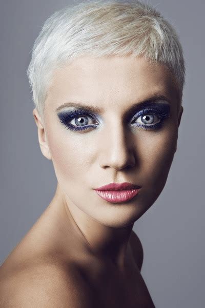 Hundred Beautiful Naked Pixie Royalty Free Images Stock Photos Pictures Shutterstock