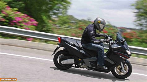 Aprilia Srv Review