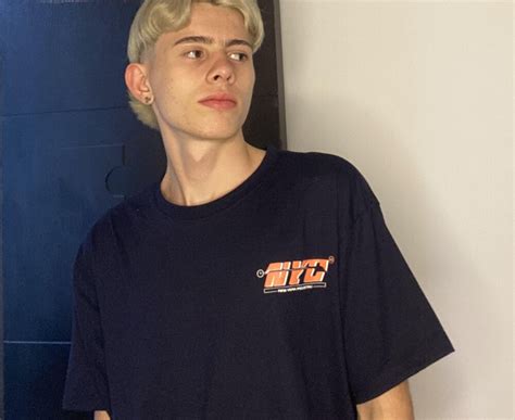 Dimitri Tv Cam Model Free Live Sex Show Chat Stripchat