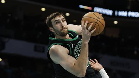 luke kornet     nbas   contracts yahoo sports
