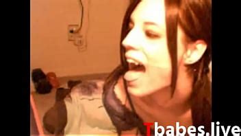 Tbabe increíble divirtiéndose con su polla más grande y jugando con una polla falsa XVIDEOS