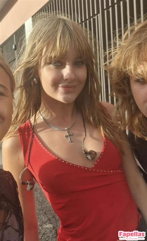 Maneskin Bassist Aka Victoria De Angelis Nude Leaks Photo 7 Fapellas