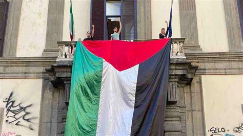 Universit Orientale Occupata Dagli Studenti Pro Palestina E In Atto