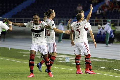 Libertadores prováveis escalações de Flamengo x Barcelona EQU